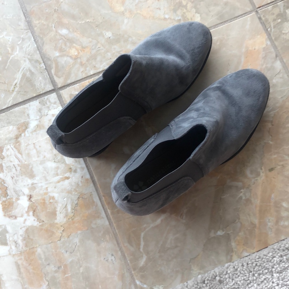 Naturalizer- wedge Darena bootie